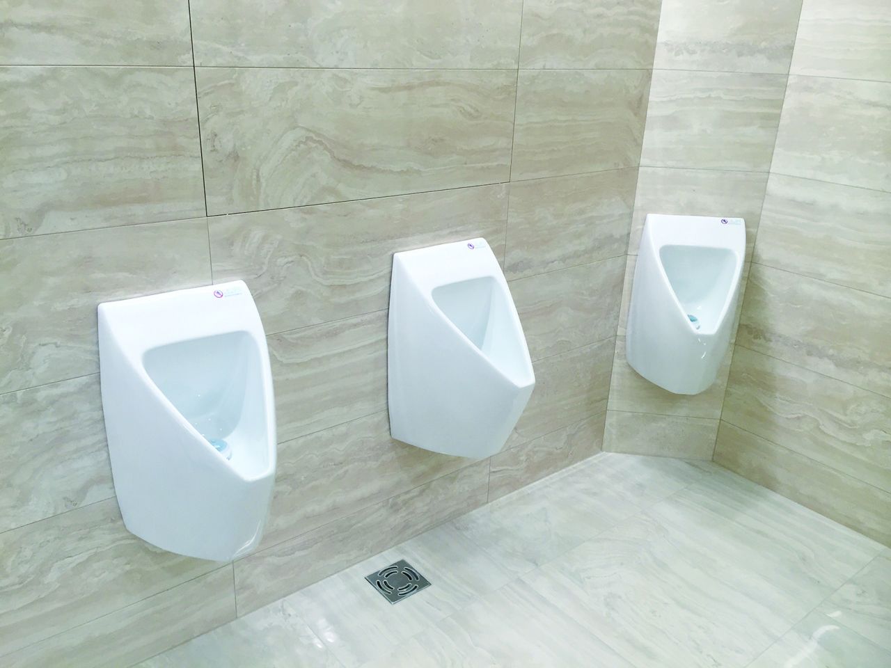 EcoStep P1.1 — vízmentes piszoár EcoStep P1.1 — vízmentes piszoár